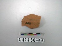 藏品(紅色細砂繩紋折肩)的圖片